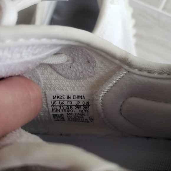Yeezy Boost 350 V2 “Cream White” main image 7